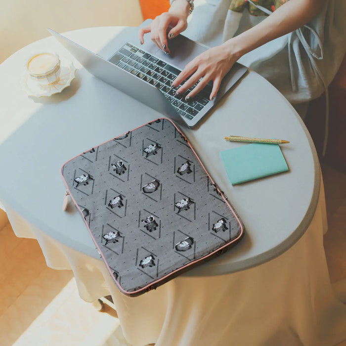 Estuche para laptop PYT — Tokyo in Bloom/rabbits — foto 1