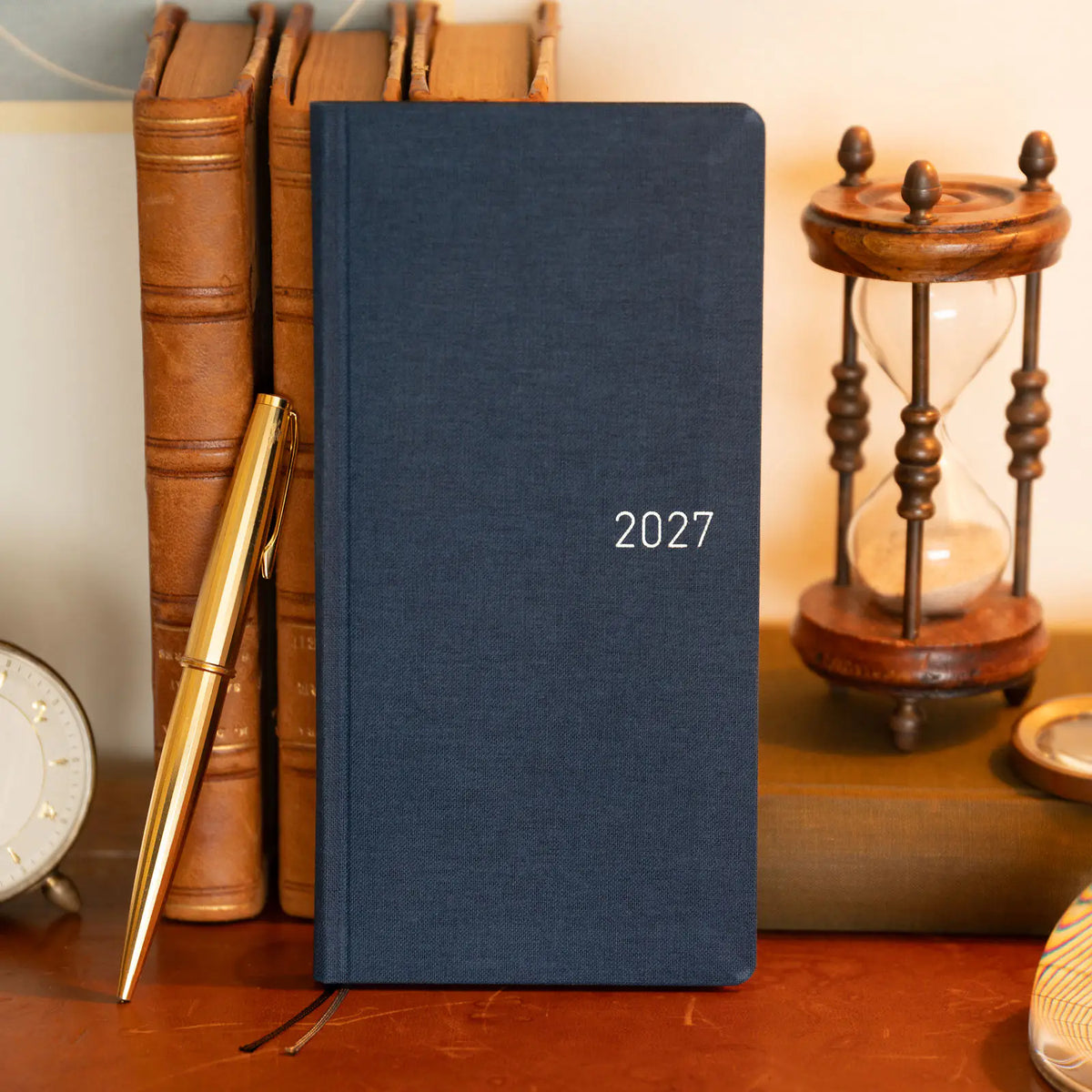 Agenda Colors — Midnight Blue — Weeks Mega Hardcover Book — foto 1