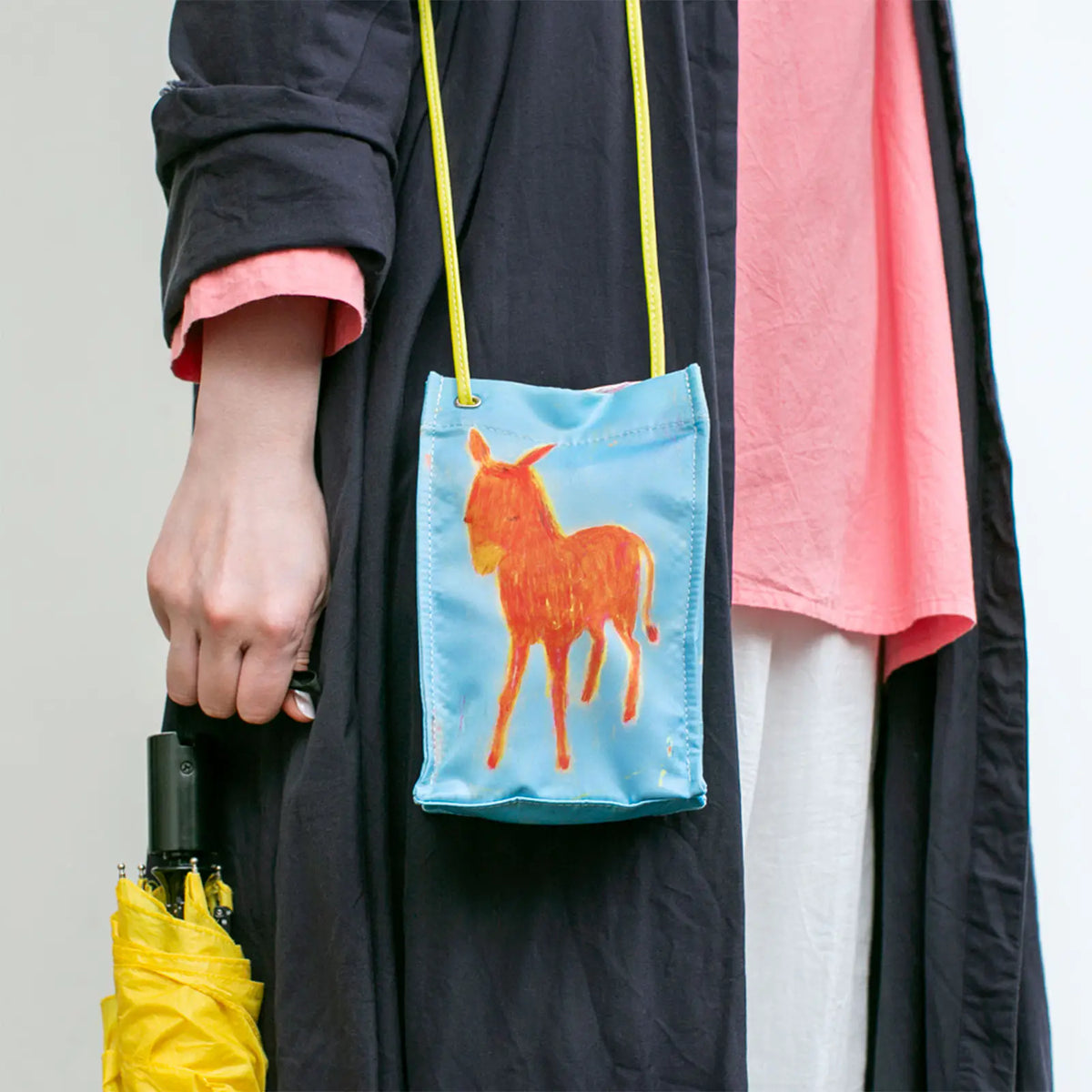 Organizador Ryoji Arai — I’ll listen to you anytime, says the donkey. — Drawer Pouch Dangle — foto 1
