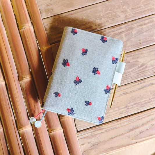 Cubierta para agenda minä perhonen — light berry (Green) — A5 Cousin Size — foto 1
