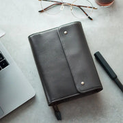Cubierta para agenda Leather — Charcoal Gray — A6 Original Size — foto 1