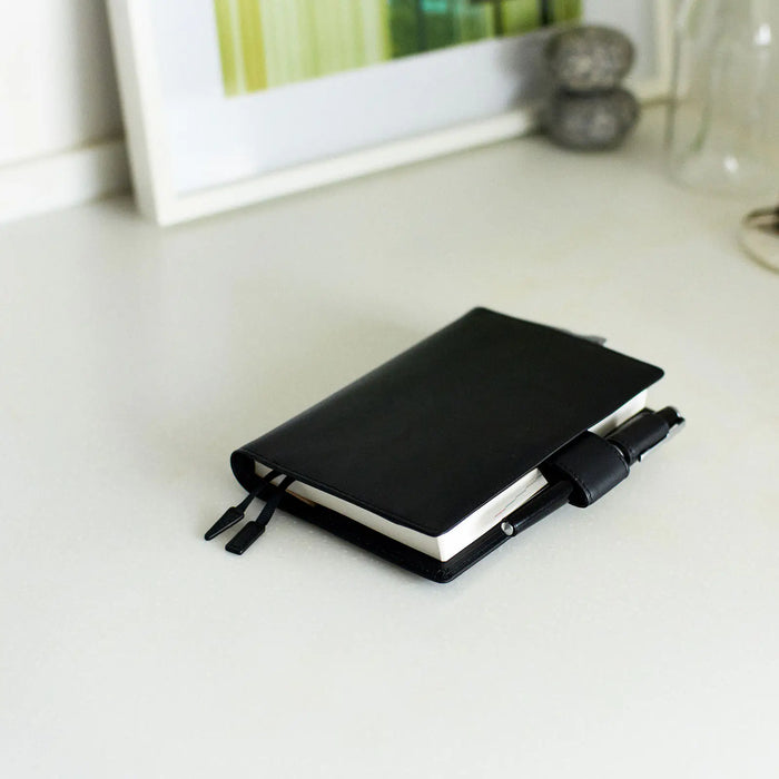 Cubierta para agenda Leather — TS Basic - Black — A6 Original Size — foto 2