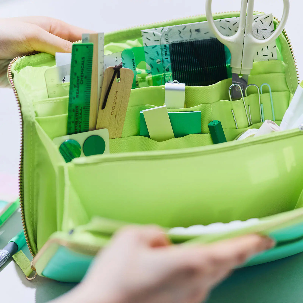 Organizador Aqua Lime — Bolsa grande con cajón — foto 3