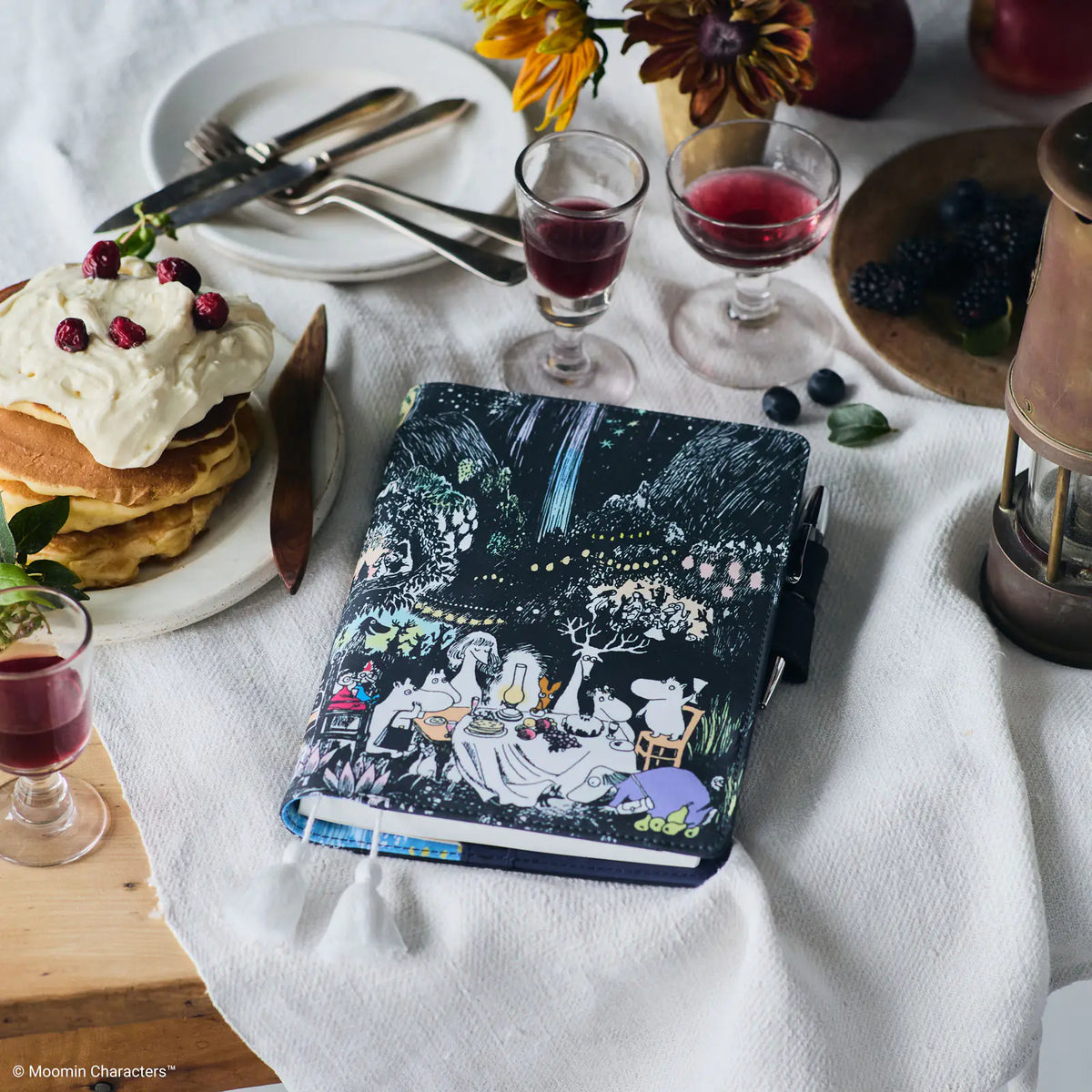 Cubierta para agenda Moomin — Night of the Big Party — A5 Cousin Size — foto 4