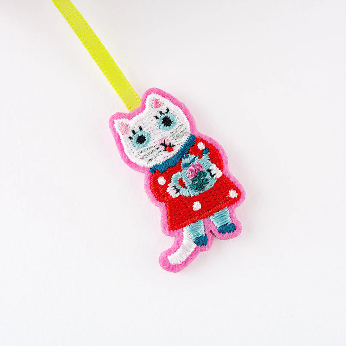 Papelería y accesorios Yumi Kitagishi — Marcapáginas bordado - Gato blanco — foto 2