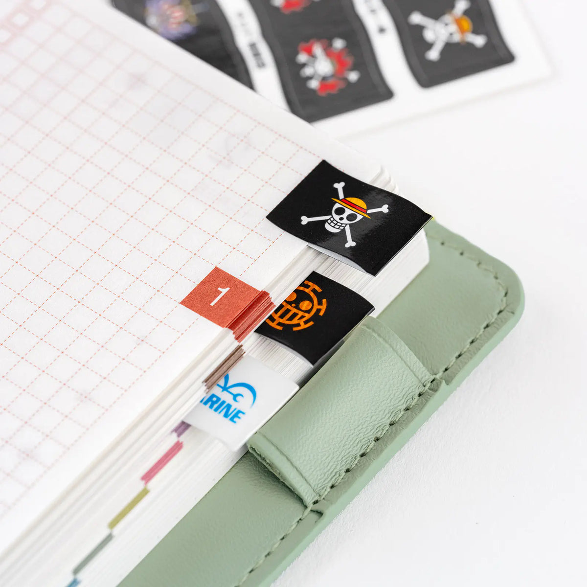 Papelería y accesorios ONE PIECE magazine — Pirate Flag Index Stickers — foto 3