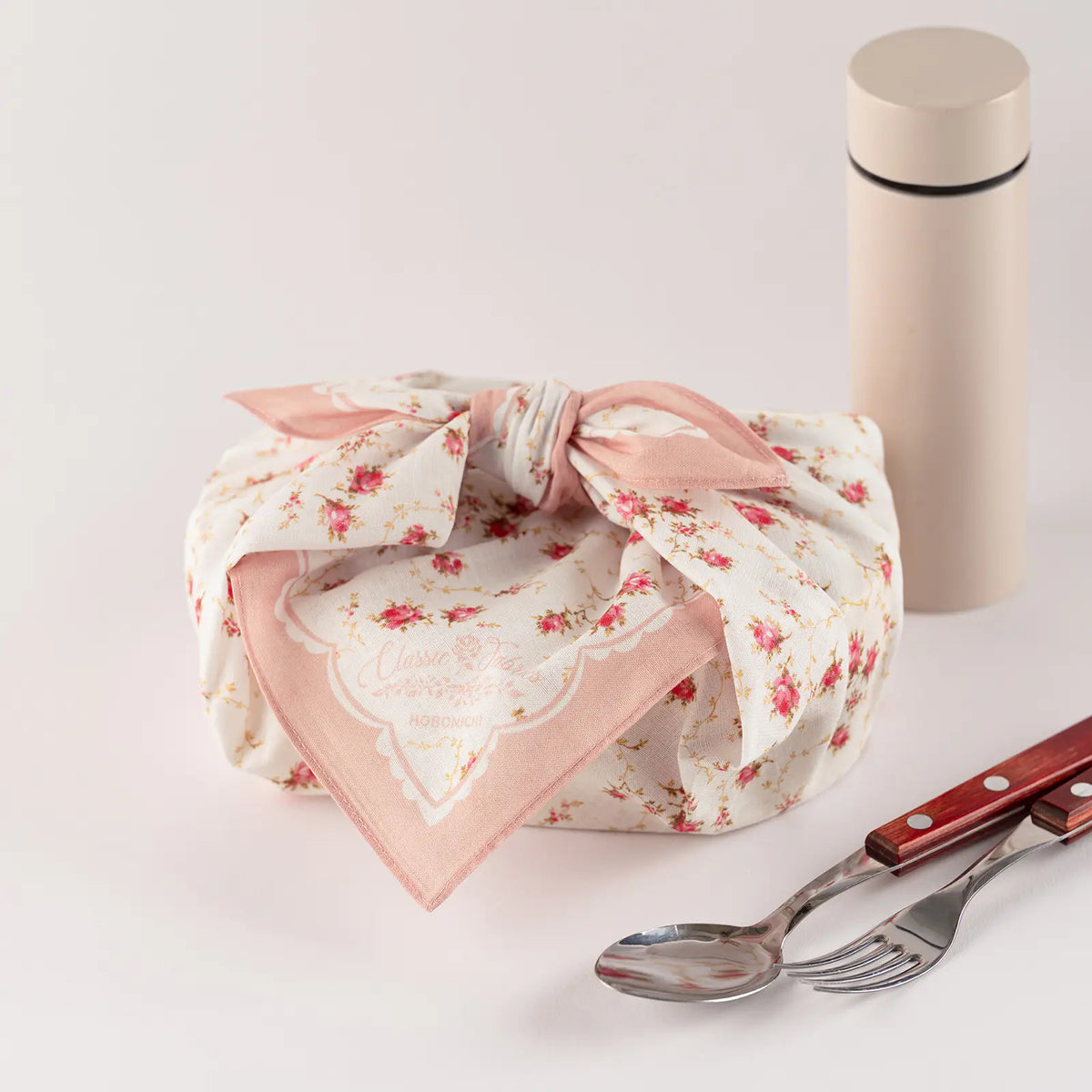 Papelería y accesorios Classic Fabrics — Pañuelo Petite Roses — foto 8