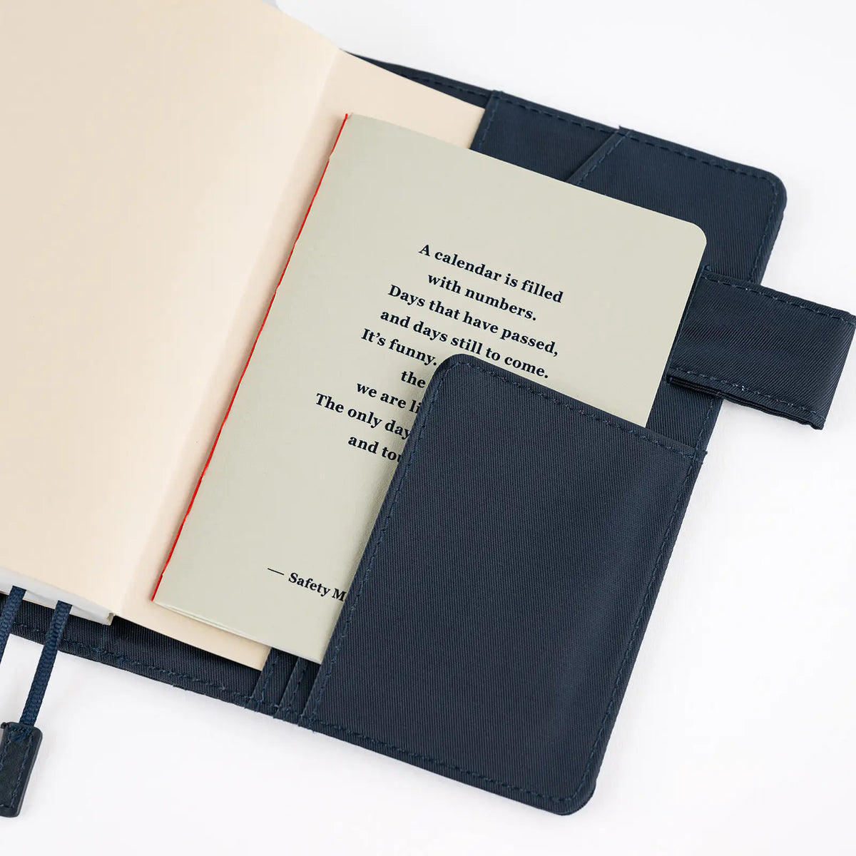 Papelería Hobonichi — Fireside Chat Notebook (B7) — foto 15